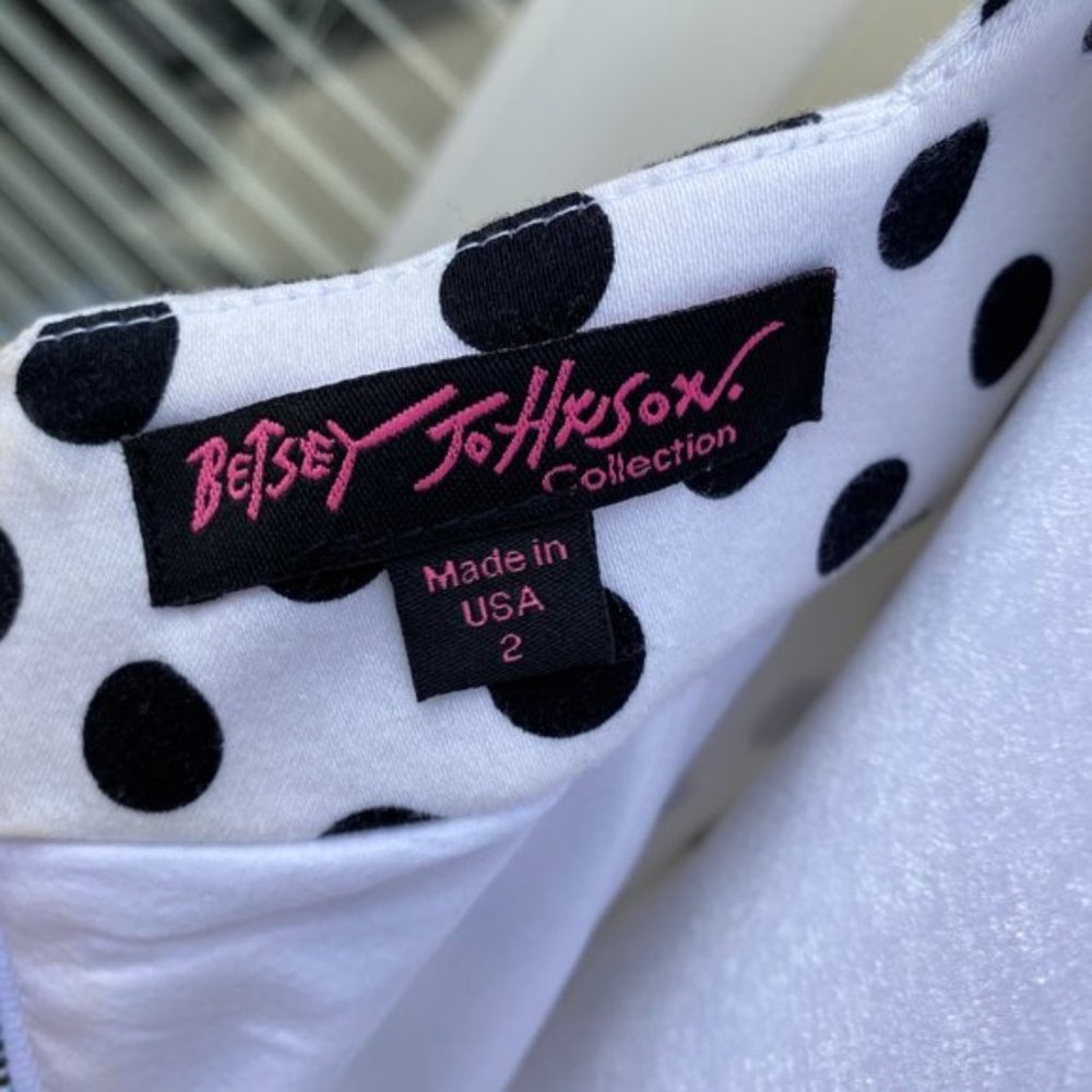 🚀SOLD🧨Mid 2000's Betsey Johnson White w/ Black polka dot - Picture 2 of 16